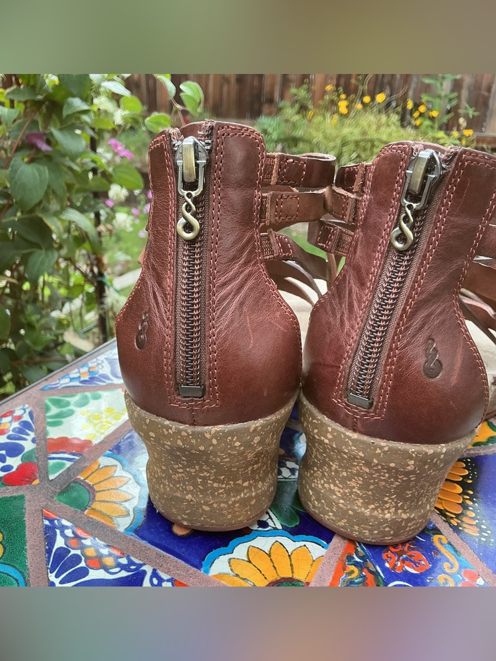 Ahnu Brown Leather Gladiator Sandals Women's Size 8 Comfort Boho Zip Back - Picture 8 of 15